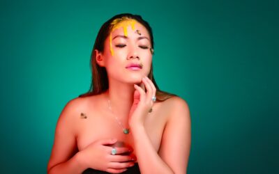 Inspired by Bees and Pop Art: The New Esagono Collection